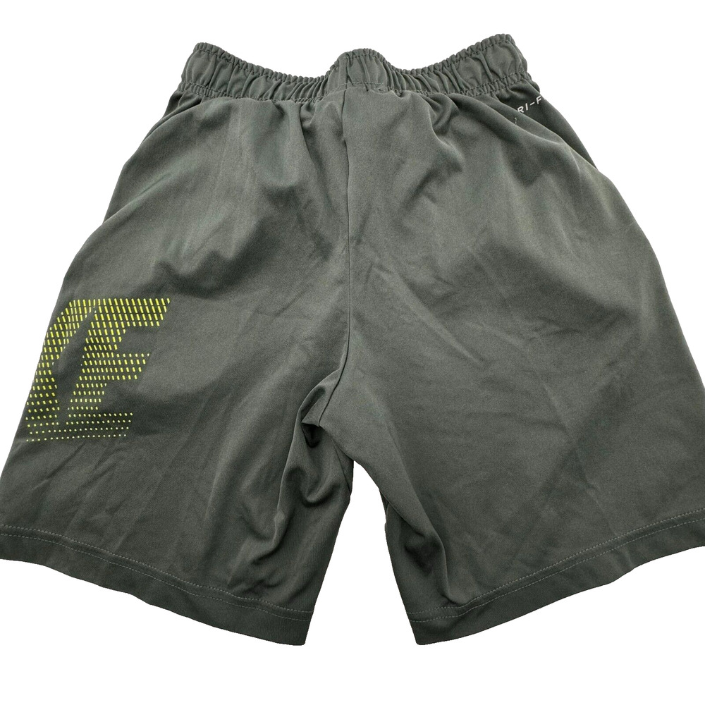 NIKE |‎ Youth Medium Dri-Fit Green Yellow Logo Training Running Shorts Pockets - Picture 2 of 7